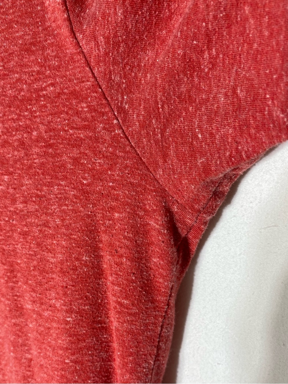 5/$25 Levi's Heathered Red Blue Batwing Logo Graphic T Shirt  XL - Picture 6 of 12